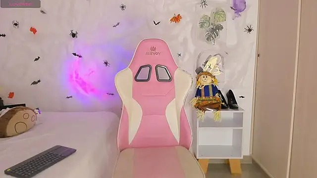 Nataly evans18 online show from October 12, 2025, 5:50 am