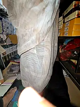 Snapshot of indianhotwife639 chatting on October 22, 2025, 5:52 am indianhotwife639 online show from October 22, 2025, 5:52 am