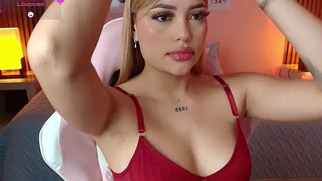 Snapshot of _meliblue chatting on December 2, 2025, 7:42 pm meliblue online show from December 2, 2025, 7:42 pm