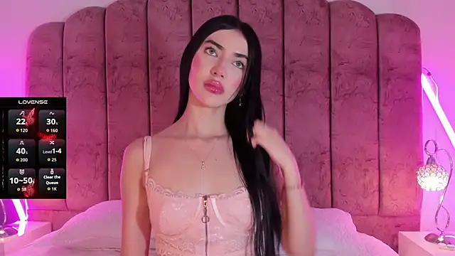 ValeskaZuev1 online show from October 16, 2025, 5:36 pm