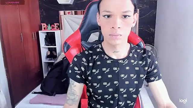 sara slut21 online show from December 2, 2024, 4:20 pm