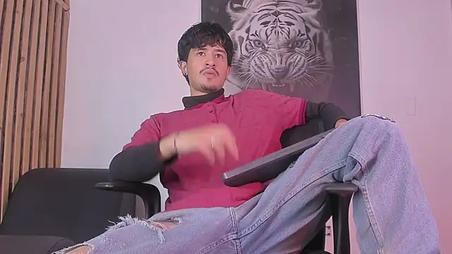 DimitriDeluxe online show from October 10, 2025, 8:19 pm