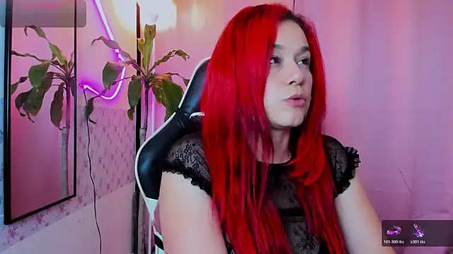 kim7  online show from November 27, 2025, 10:01 pm