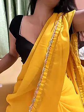 Shalu G online show from April 28, 2026, 4:06 am