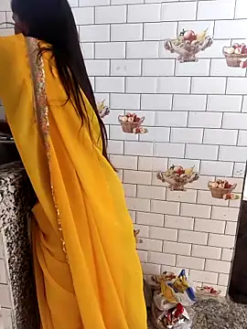 Shalu G online show from May 16, 2026, 8:44 am