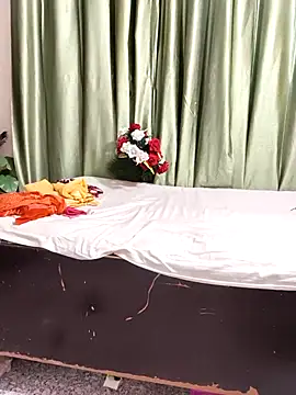 Shalu G online show from May 19, 2026, 3:13 am