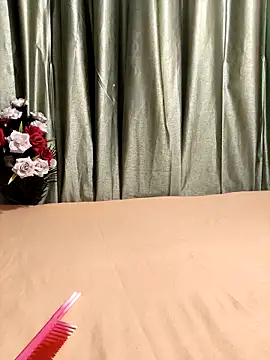 Shalu G online show from May 19, 2026, 4:13 pm