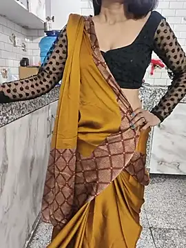 Shalu G online show from May 24, 2026, 6:02 pm