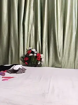 Shalu G online show from May 27, 2026, 2:36 pm