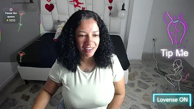 Snapshot of michel_rous_ chatting on February 19, 2026, 2:24 pm michel rous online show from February 19, 2026, 2:24 pm