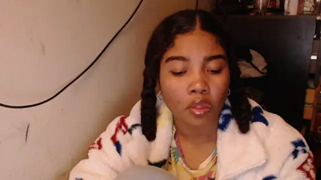 madelene online show from March 22, 2026, 2:15 am