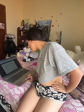 MiaRousexxx  online show from November 20, 2025, 4:18 pm