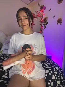 MiaRousexxx  online show from November 28, 2025, 12:35 am