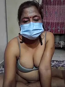 mature mimi online show from October 27, 2025, 6:01 pm