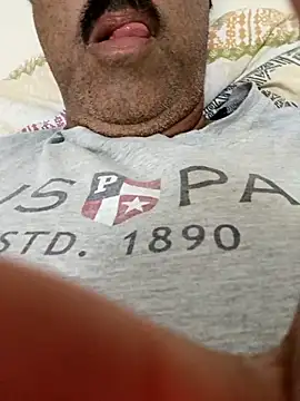 moonflower25 online show from September 15, 2025, 11:27 pm