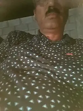 moonflower25 online show from October 11, 2025, 5:22 pm