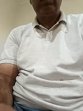 moonflower25 online show from October 14, 2025, 6:14 am