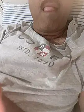 moonflower25 online show from November 10, 2025, 6:40 pm