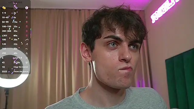 fordenisk online show from October 22, 2025, 3:12 pm