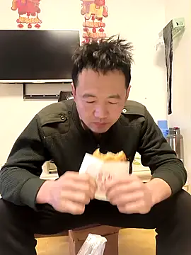 huanhuanaaaaa online show from February 23, 2026, 11:13 pm