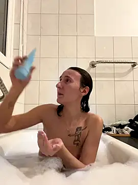 Snapshot of Emilia_Mausi chatting on October 13, 2025, 7:03 pm Emilia Mausi online show from October 13, 2025, 7:03 pm