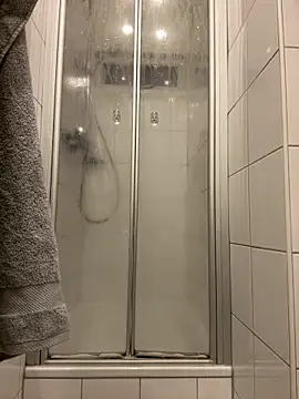 Snapshot of Emilia_Mausi chatting on February 9, 2026, 8:35 pm Emilia Mausi online show from February 9, 2026, 8:35 pm