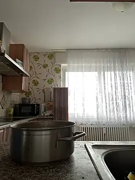 Snapshot of Emilia_Mausi chatting on February 13, 2026, 3:19 pm Emilia Mausi online show from February 13, 2026, 3:19 pm