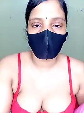 Rose-luckey online show from October 23, 2025, 5:33 pm