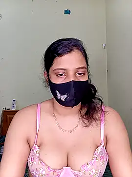 Rose-luckey online show from November 22, 2025, 1:43 pm