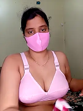 Rose-luckey online show from February 4, 2026, 1:28 pm