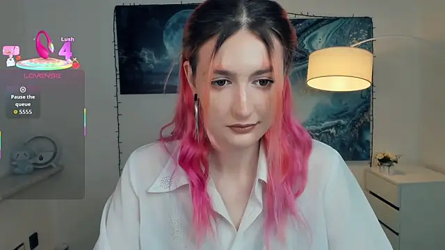 EasterBlink online show from October 31, 2025, 11:00 am