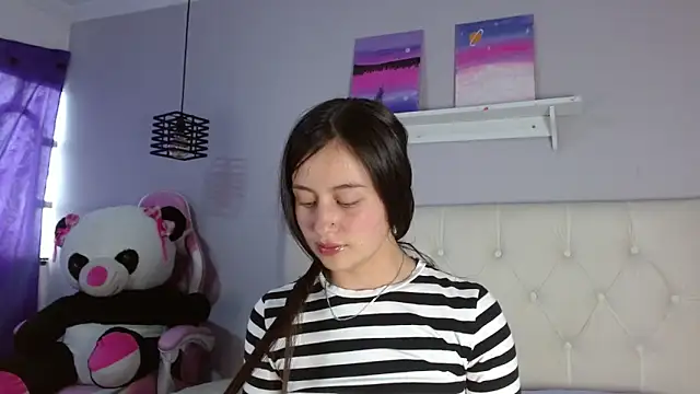 Zaaida  online show from October 7, 2025, 2:03 pm