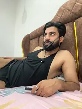 Snapshot of hottestboy03 chatting on October 7, 2025, 5:26 am hottestboy03 online show from October 7, 2025, 5:26 am