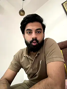 hottestboy03 online show from November 18, 2025, 5:01 am