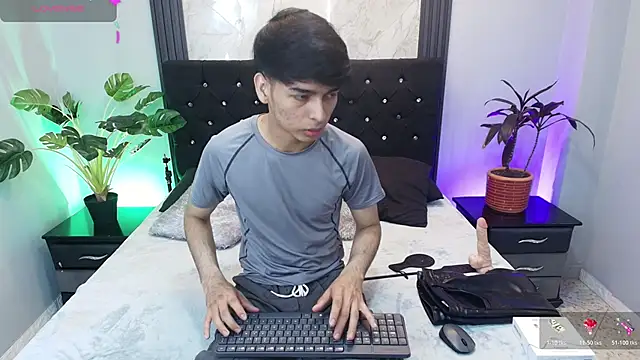 OnlyJos online show from November 10, 2025, 6:18 pm