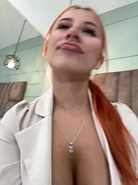 saray marquez online show from April 6, 2026, 12:06 pm