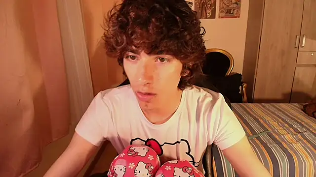 Nude Boy18 online show from November 3, 2025, 1:51 am