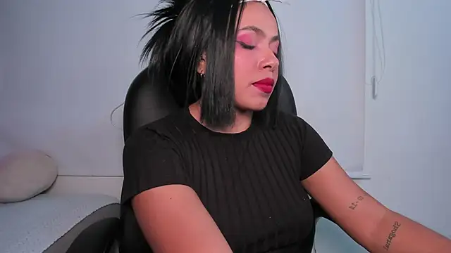 Snapshot of momo_ayasse chatting on March 19, 2026, 3:10 am momo ayasse online show from March 19, 2026, 3:10 am