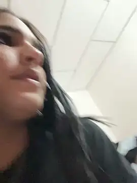 Snapshot of isabellaho1317 chatting on February 4, 2026, 6:14 pm isabellaho1317 online show from February 4, 2026, 6:14 pm