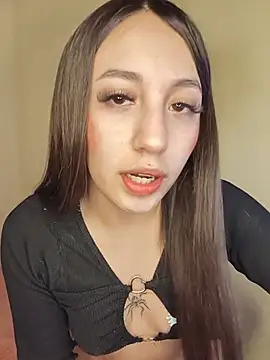Snapshot of StefaniaFoxx_ chatting on July 15, 2026, 6:40 am StefaniaFoxx online show from July 15, 2026, 6:40 am