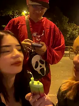 Snapshot of TheLevel69s chatting on September 23, 2025, 5:32 am TheLevel69s online show from September 23, 2025, 5:32 am