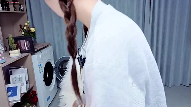 Snapshot of karina0703 chatting on September 23, 2025, 11:24 am karina0703 online show from September 23, 2025, 11:24 am