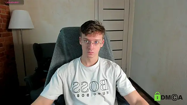 Harm Dick online show from October 31, 2025, 10:38 am