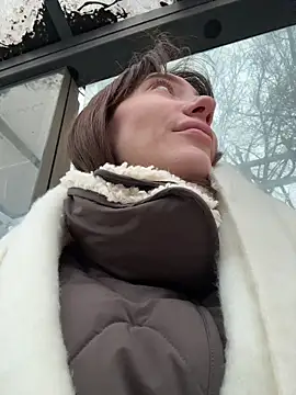 BallerinaCappuccino  online show from December 18, 2025, 7:03 am