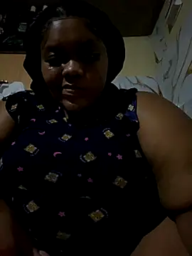 chubbybbw18 online show from November 27, 2025, 8:00 pm