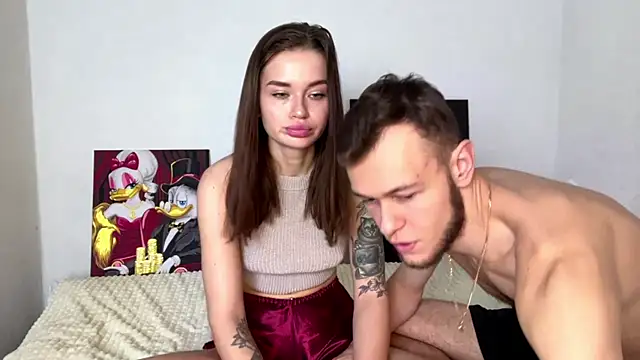 Petal Couple online show from November 15, 2025, 9:28 am