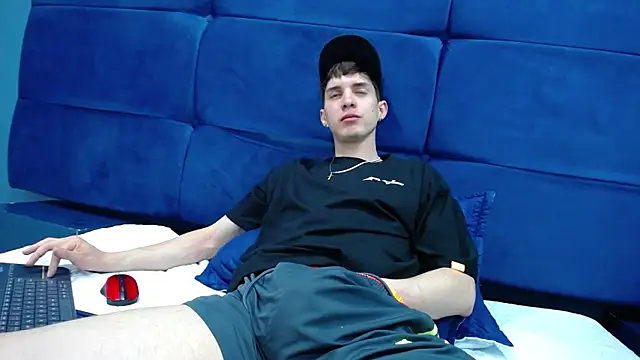 Jheampiiero online show from October 16, 2025, 2:29 pm