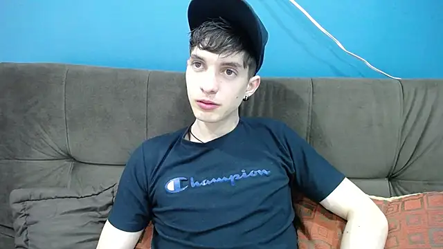 Jheampiiero online show from November 22, 2025, 1:43 pm