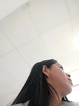 NatashaRose18 online show from October 30, 2025, 3:24 pm