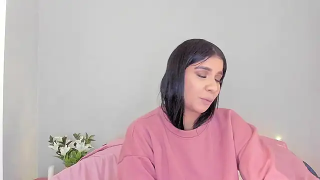 Snapshot of Laura-angeel chatting on October 29, 2025, 8:43 pm Laura-angeel online show from October 29, 2025, 8:43 pm